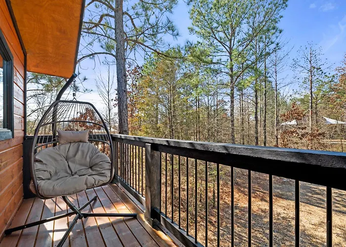 Just Unwind - King Suite, Hot Tub, Fire Pit, Decks Broken Bow